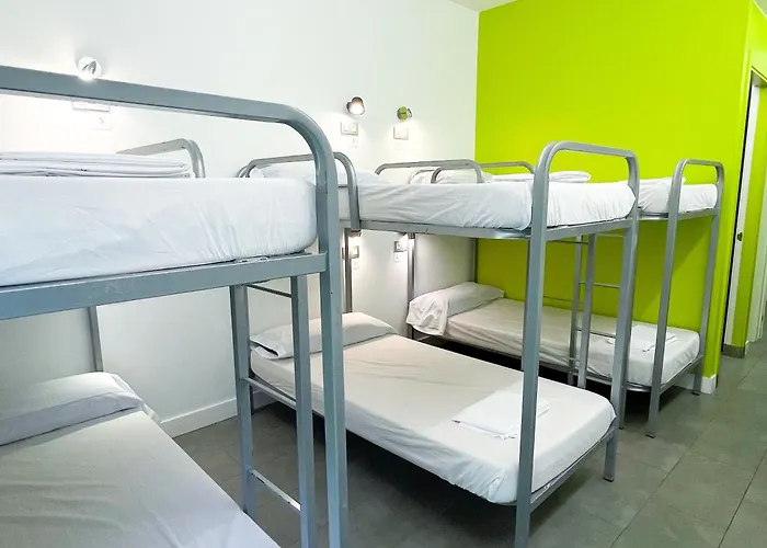 بيت شباب Uba *